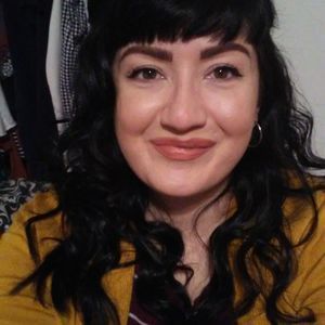 Meet your Posher, Crystal